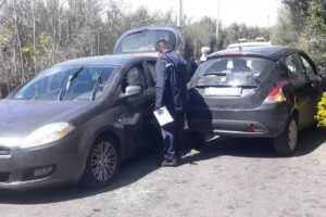 Paternò, tre feriti dopo scontro tra Fiat Bravo guidata da 25enne americano e Lancia Y: in contrada S. Vito SP 57