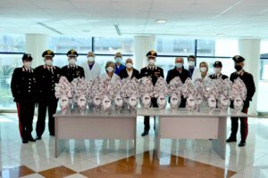 Catania, dai Carabinieri uova di Pasqua per i piccoli degenti dell’Oncoematologia del Policlinico: “Tornate presto a casa”