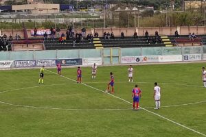 Calcio, Paternò sconfitto in casa: beffato in pieno recupero dal Real Aversa