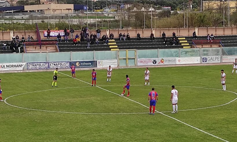 Calcio, Paternò sconfitto in casa: beffato in pieno recupero dal Real Aversa