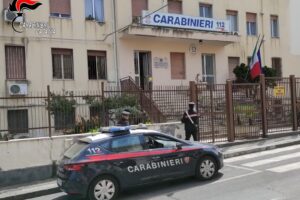 Giarre e Riposto, ladri di natanti e auto e assassini di animali: avviso di conclusione indagini per 10 persone