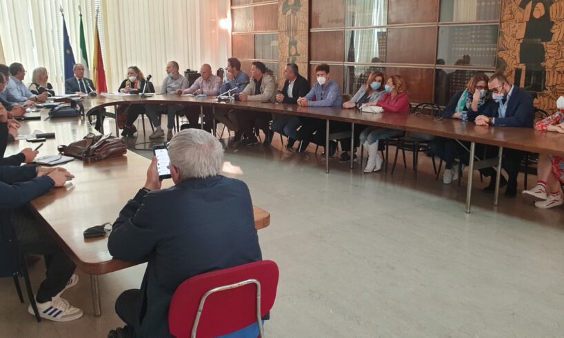 Catania, vertenza Pfizer: firmato l’accordo per salvare 130 posti di lavoro. I sindacati: “C’è ben poco da festeggiare”