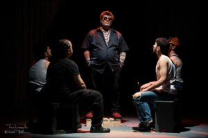 Teatro, al ‘Musco’ in scena ‘Stupidistan’ con la regia di Francesca Ferro: dal romanzo di Stefano Amato