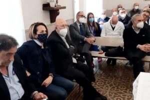 Bronte, all’ospedale mancano medici e infermieri. L’Asp: “Non si trovano specialisti, non possiamo fabbricarli”