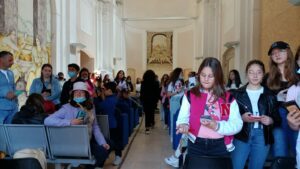 Adrano, accoglienza trionfale per Nunzio di ‘Amici’: “Ho portato la Coppa nei cuori di ognuno di voi”