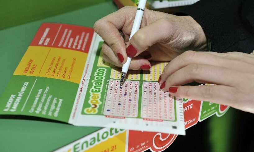 SuperEnalotto, in palio il jackpot più alto al mondo: 202,9 milioni. Quella volta che a Catania…