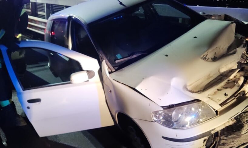 Belpasso, incidente stradale autonomo nei presi di Etnapolis: ferito in maniera lieve il giovane conducente
