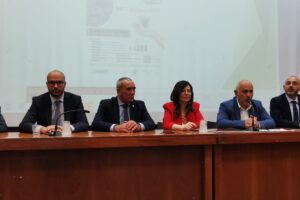 Rifiuti, in 9 comuni del Catanese raccolta indifferenziata ogni 15 giorni. Nuova premialità per Biancavilla