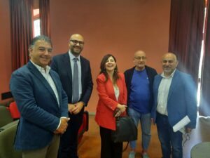 Rifiuti, in 9 comuni del Catanese raccolta indifferenziata ogni 15 giorni. Nuova premialità per Biancavilla