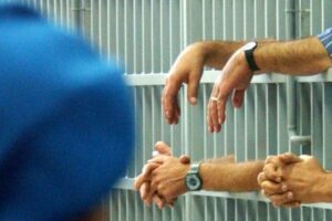 Carceri, stop all’uso del farmaco Lyrica: detenuti lo sniffano come cocaina