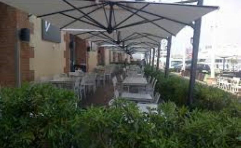 Catania, rubano un barbecue e alcuni ombrelloni: arrestati in flagranza due ladri ‘estivi’