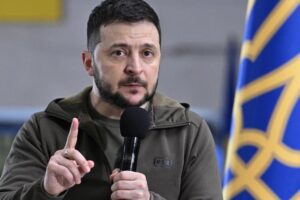 Ucraina, Zelensky annuncia il “Libro dei carnefici”: dati sui criminali di guerra dell’esercito russo