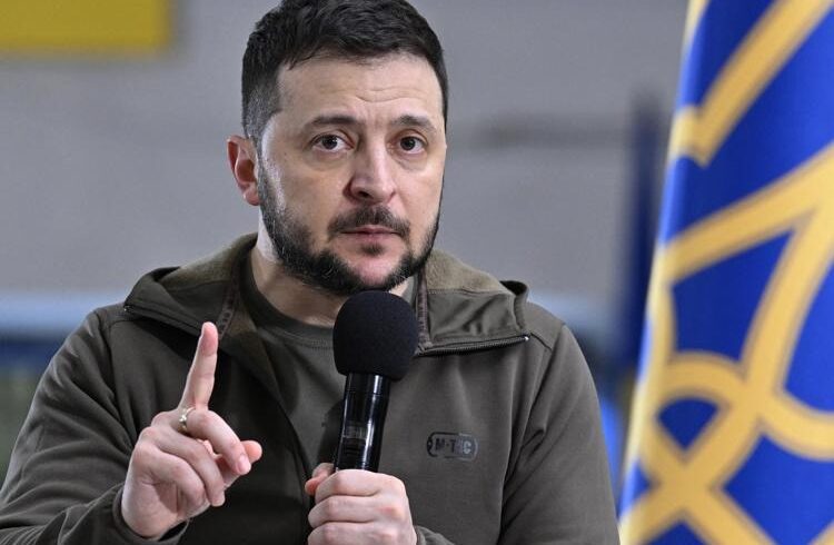 Ucraina, Zelensky annuncia il “Libro dei carnefici”: dati sui criminali di guerra dell’esercito russo