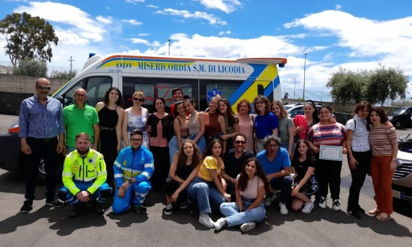 S. M. di Licodia, al liceo 'Rapisardi' consegnati gli attestati del corso di Rianimazione cardiopolmonare: iniziativa della 'Misericordia'