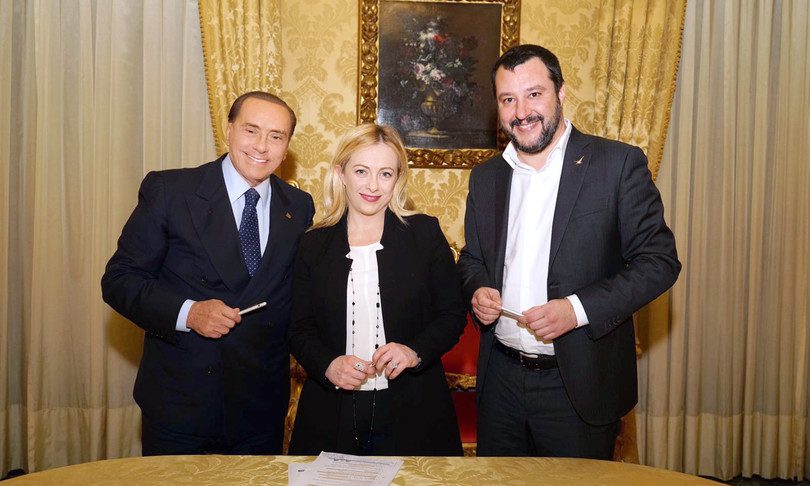 Centrodestra, di unitario c’è il videomessaggio dei leader per il voto del ballottaggio: ma Salvini e Meloni non lo rilanciano