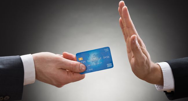 Dal 30 giugno multe per i nemici del Pos: sanzione di 30 euro più il 4% dell’importo