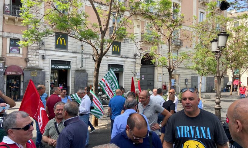 Catania, protesta dei lavoratori dei consorzi di bonifica: gravi ritardi negli stipendi