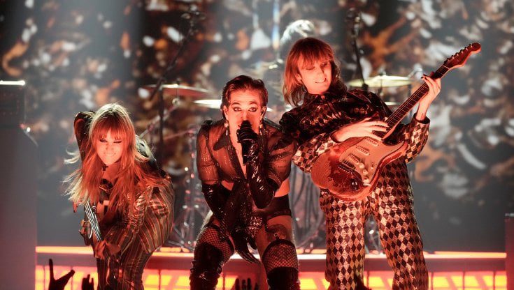Roma, al Circo Massimo i Maneskin fanno ballare 70 mila fan: 24 brani per due ore di musica