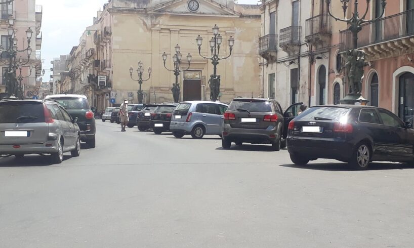 Paternó, al via lavori di ripavimentazione in molte strade: modifiche alla circolazione veicolare