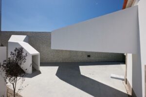 Futura, le architetture magnifiche e meravigliose di Fatima Fernandes: il disegno serve a capire e cercare