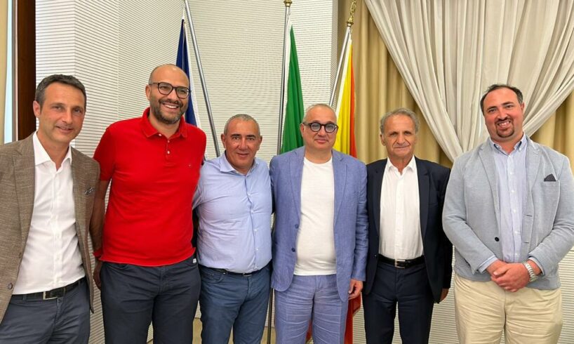 Adrano, il sindaco Mancuso eletto presidente dell’Ati: è l’assemblea che regola il servizio idrico nei 58 comuni della provincia