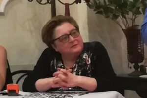 Paternò, città in lacrime ai funerali di Mela Pelleriti: sarà intitolato a lei il costruendo Centro polifunzionale del Comune