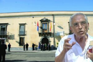 Paternò, giovedì camera ardente a Palazzo Alessi per Nino Tomasello: i funerali a ‘Santa Barbara’