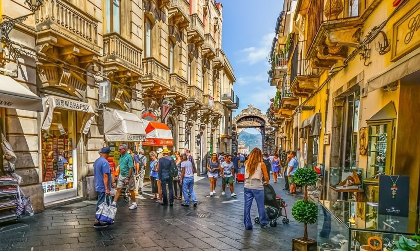 Vacanze, la Sicilia batte le altre regioni: è la meta preferita degli italiani secondo Quorum/YouTrend