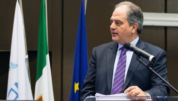 Catania, Castiglione si candida con Calenda e lascia Forza Italia: “Correre per Palazzo degli Elefanti? Chissà!”