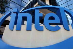 “Purtroppo avevamo ragione: la sede di un nuovo impianto di Intel, per il quale era candidata Catania, sorgerà in Piemonte o in Veneto. La competenza e l’esperienza industriale a Stm è stata volutamente dimenticata e dunque cancellata.
