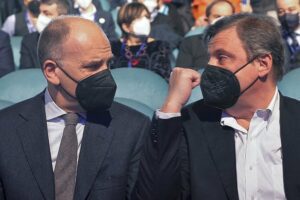 Centrosinistra: Calenda non vuole Di Maio, Bonelli e Fratoiani. Letta: “Terzo polo aiuta le destre”