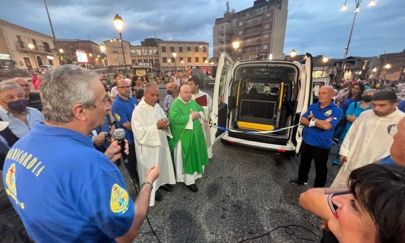 Nicolosi, nuovo mezzo alla ‘Misericordia’ per il trasporto dei disabili: grazie a una raccolta fondi