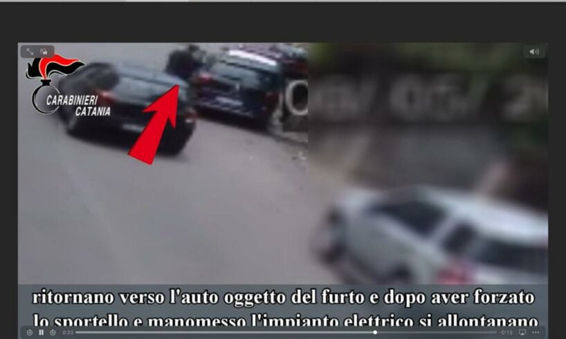 Catania, padre e figlio accusati del furto-lampo di una FIAT 500: uno va in carcere, obbligo di dimora per l’altro (VIDEO)