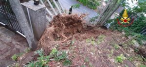 Grammichele, il maltempo fa danni: allagati piani cantinati e garage
