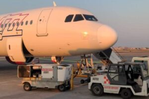 Catania, aereo con muso danneggiato da grandine atterra a Fontanarossa: incolumi i passeggeri