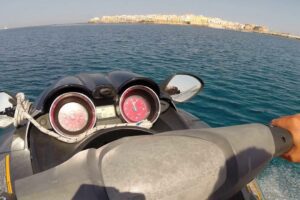 Marina di Ragusa, bagnante ferito da una moto d’acqua: ora è al ‘Cannizzaro’ di Catania