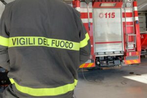 Catania, esplosione dopo fuga di gas in via Abate: feriti 4 Vigili del Fuoco