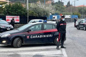 S. M. di Licodia, controlli di Carabinieri e Guardia di Finanza: bloccato il traffico lungo via Vittorio Emanuele