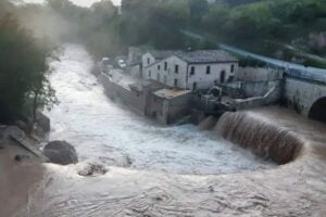 Alluvione Marche, non si trovano il piccolo Mattia e una donna di 56 anni: il bilancio è di 11 morti