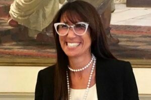 Catania, arrestata per corruzione l’ex assessore Mirabella: è candidata alle regionali