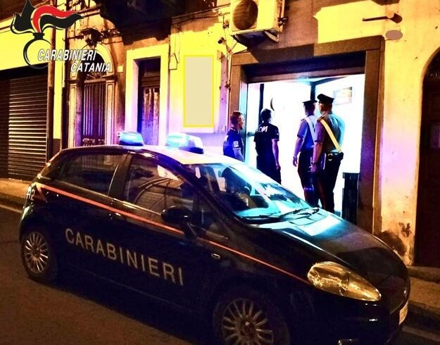 S. M. di Licodia, centrale di gioco d’azzardo in un bar di via Vittorio Emanuele: maxi sanzione di 144 mila euro al titolare