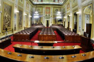 Ars, si insedia il Parlamento siciliano per eleggere il nuovo presidente: il paternese Galvagno tra i favoriti