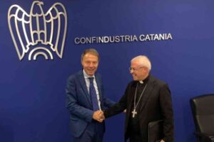 Catania, l’Arcivescovo Renna da Confindustria: “Non trascurare le esigenze del capitale umano che è il lavoratore”
