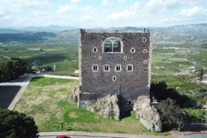 Paternò, itinerario medievale per festeggiare i 950 anni del Castello: domenica 27 la ‘passeggiata animata’