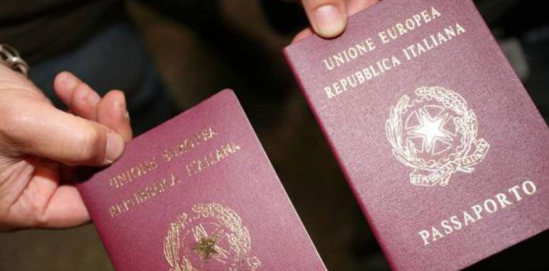 Catania: “Dammi 150 euro e in tempi brevi avrai il passaporto”. Ma il ‘facilitatore’ era un truffatore