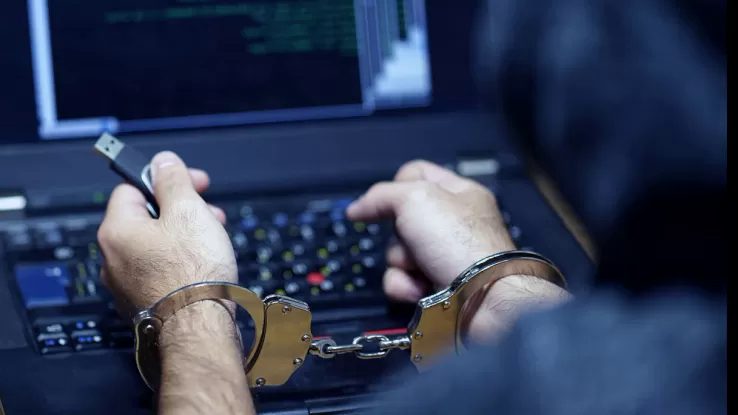 Catania, streaming illegale: operazione in tutta Italia. Scoperti 900 mila utenti, profitti mensili per milioni di euro