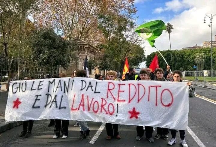 Catania, il 28 di nuovo in piazza per difendere il reddito di cittadinanza: corteo da Piazza Cutelli a via Etnea