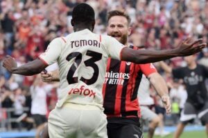 Adrano: è Nicola il ‘supertifoso’ che il difensore del Milan Tomori sta cercando dopo l’abbraccio post-scudetto