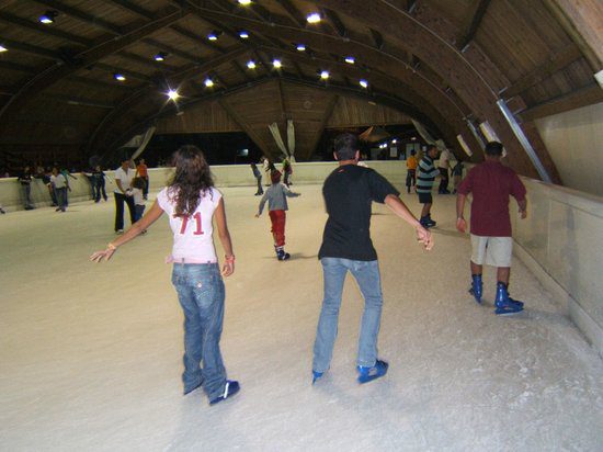 Nicolosi, Città metropolitana dà in comodato d’uso al Comune la pista di pattinaggio: per 25 anni