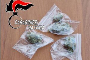 Ramacca, 33enne a spasso con la bici e la droga in tasca: arrestato in flagranza
